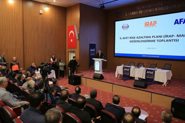Manisa’da 2 bin bina diken üstünde!