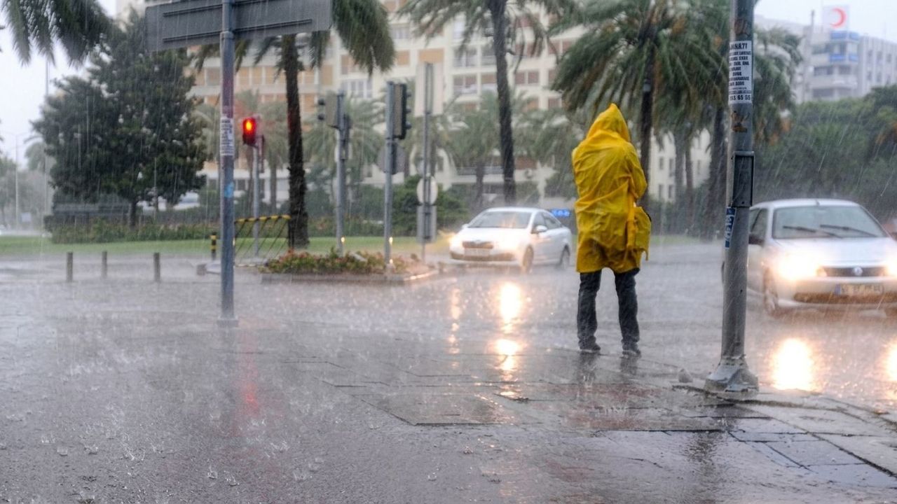 İzmir’in 24 ilçesine ‘sarı’ uyarı!